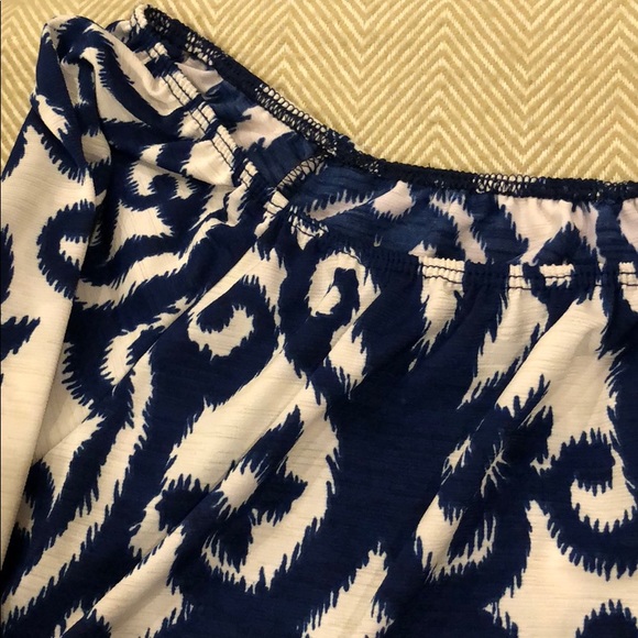 Blue and white dress - Picture 4 of 4